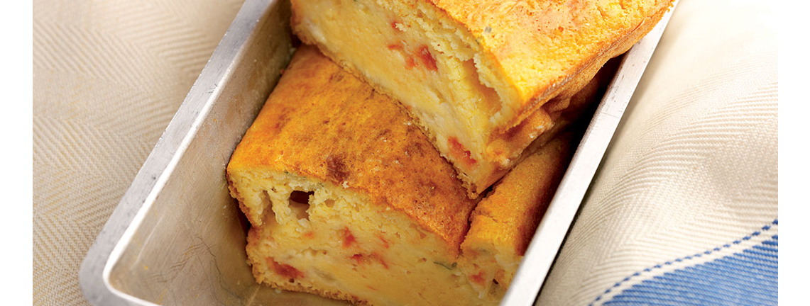 CAKE AL POMODORO MOZZARELLA E BASILICO